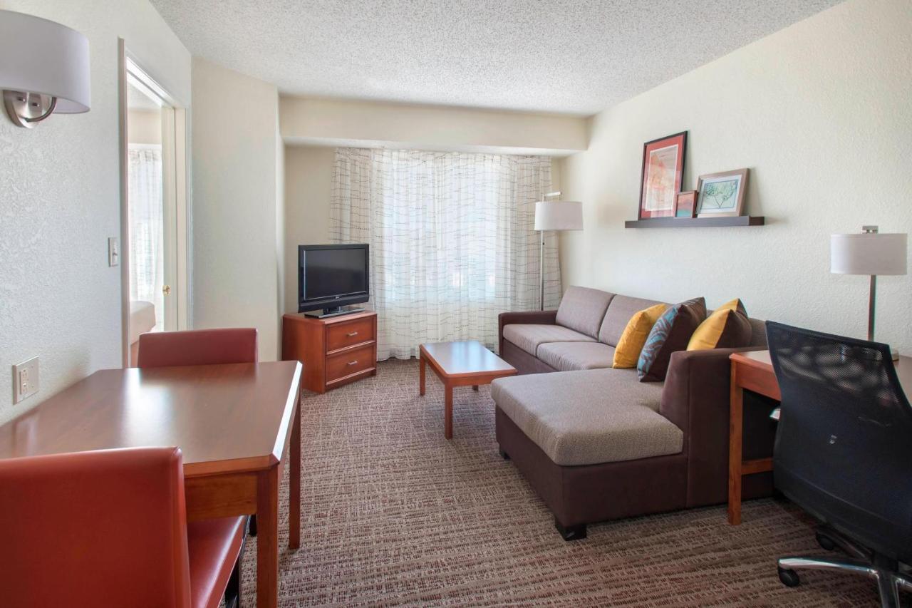 Residence Inn Long Island Hauppauge/Islandia Buitenkant foto